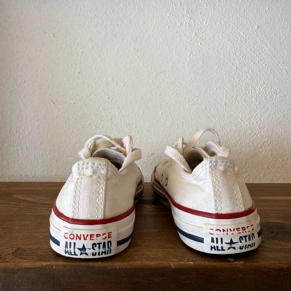 Converse Chuck Taylor All Star Low Top Youth Size 12 White Canvas Sneakers 3J256